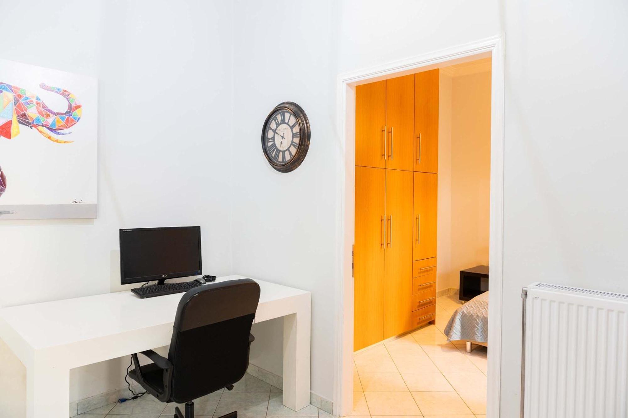 Private Spacious Apartment Афины Экстерьер фото